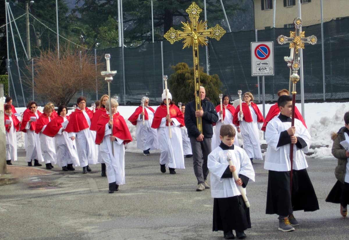 Mozzette della Confraternita di Lavena indossate durante la Processione